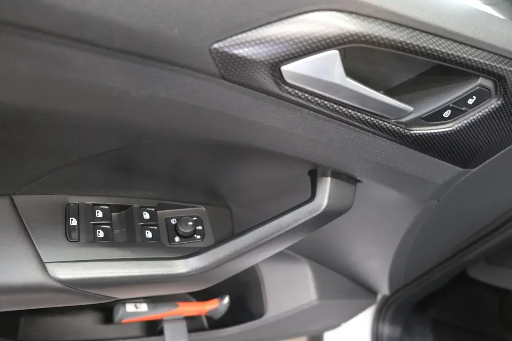 Volkswagen T-Cross 1.0 TSI Life Automaat - N.A.P. Airco, Cru uit 2021, foto 10