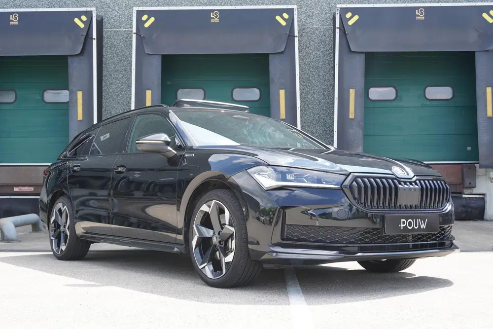 Skoda Superb 1.5 TSI 204pk PHEV Sportline Business uit 2025, foto 7