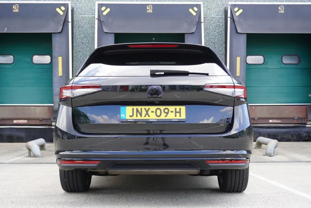 Skoda Superb 1.5 TSI 204pk PHEV Sportline Business uit 2025, foto 8