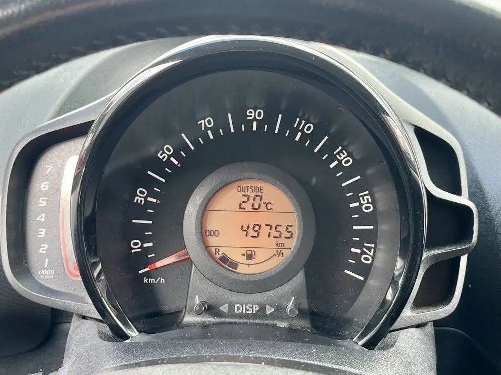 Peugeot 108 1.0 e-VTi Allure TOP Apple Carplay uit 2021, foto 11