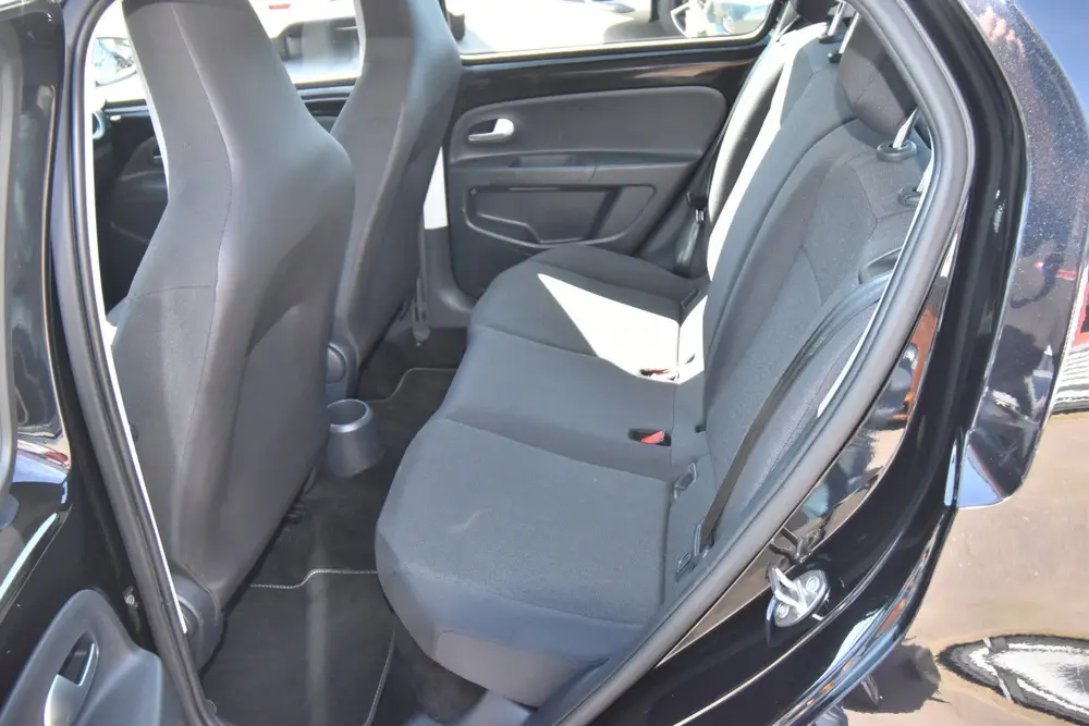 Volkswagen Up! 1.0 BMT move up! , CLIMATRONIC , CR CONTROL uit 2020, foto 20