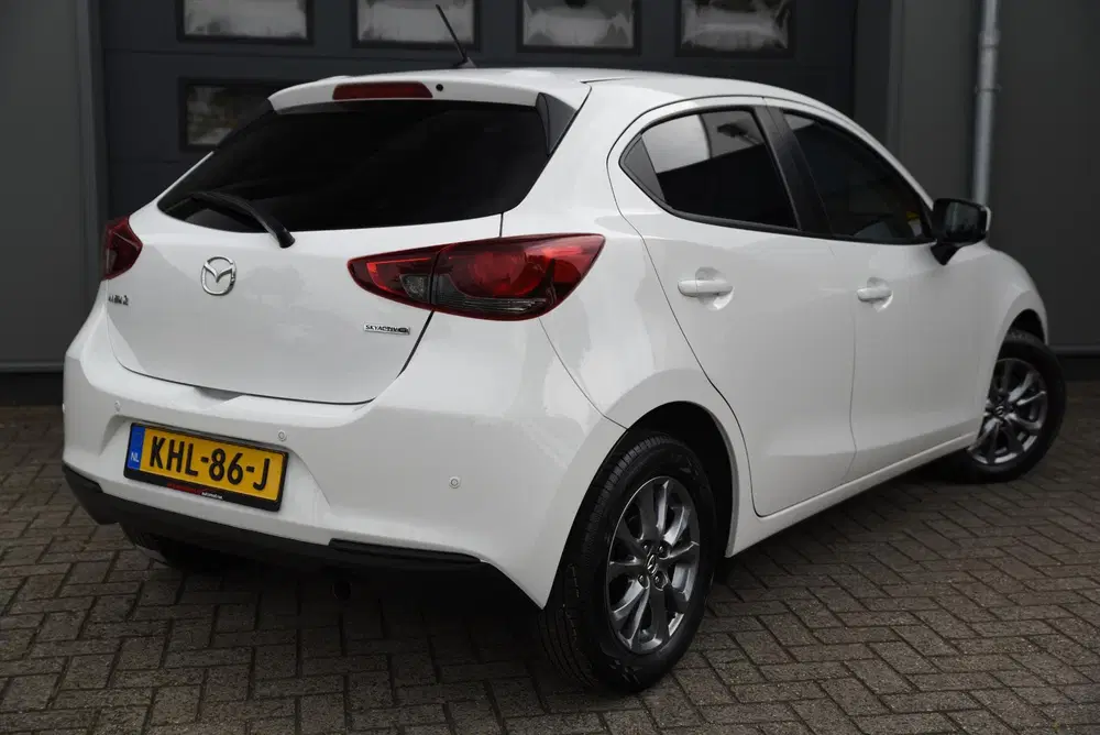 Mazda 2 1.5 SkyActiv-G 90 Exclusive-Line 5 Stuks T uit 2023, foto 3