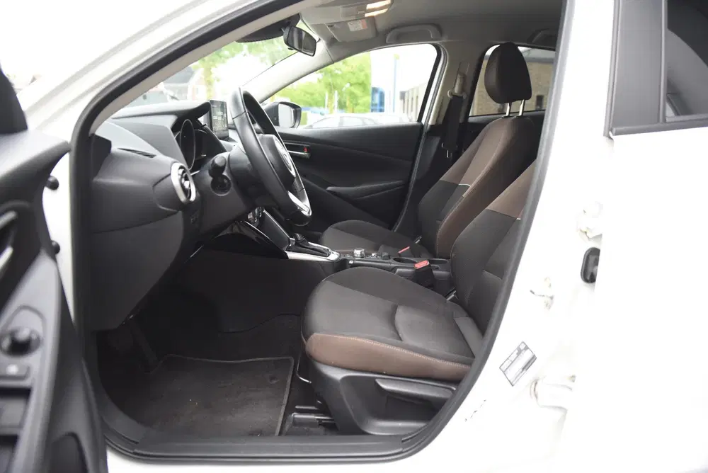Mazda 2 1.5 SkyActiv-G 90 Exclusive-Line 5 Stuks T uit 2023, foto 4