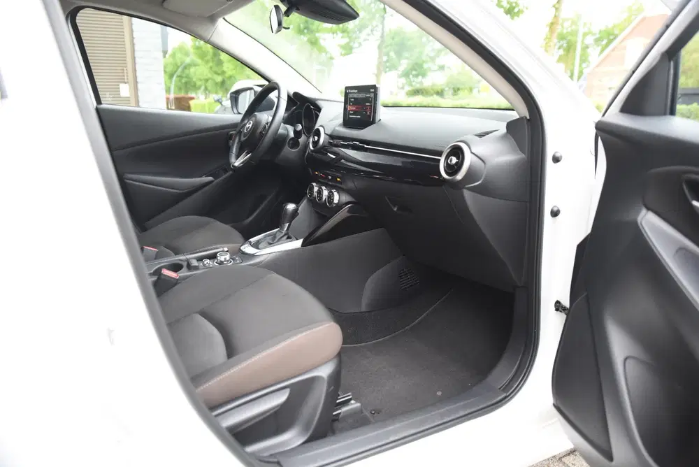 Mazda 2 1.5 SkyActiv-G 90 Exclusive-Line 5 Stuks T uit 2023, foto 5