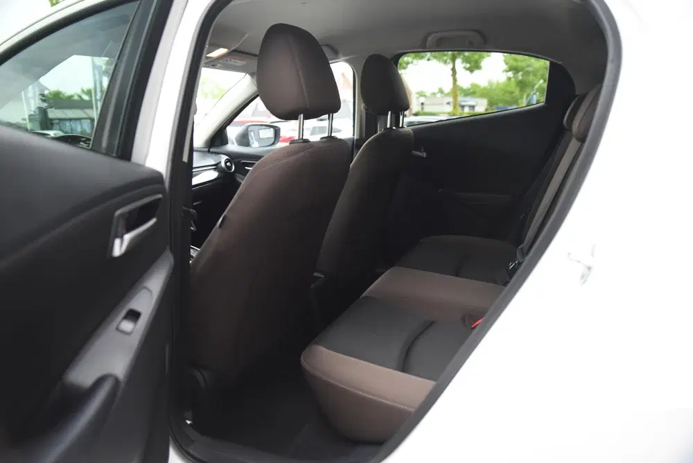 Mazda 2 1.5 SkyActiv-G 90 Exclusive-Line 5 Stuks T uit 2023, foto 6