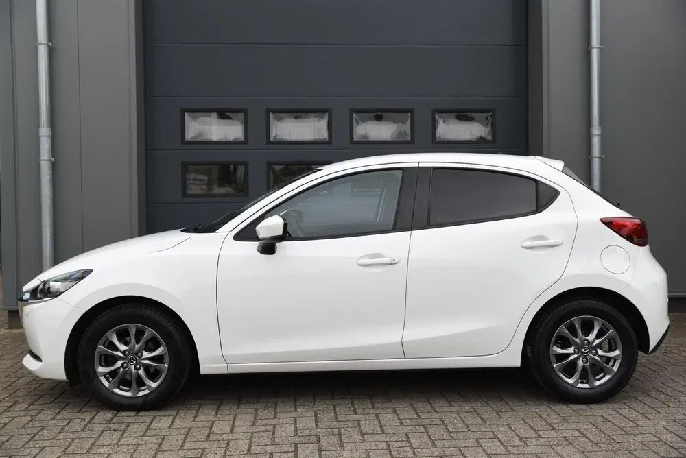 Mazda 2 1.5 SkyActiv-G 90 Exclusive-Line 5 Stuks T uit 2023, foto 8