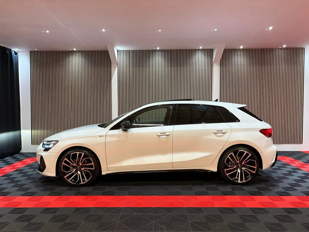 Audi A3 35 TFSI S edition 3xS-line Pano Camera Fac uit 2025, foto 13