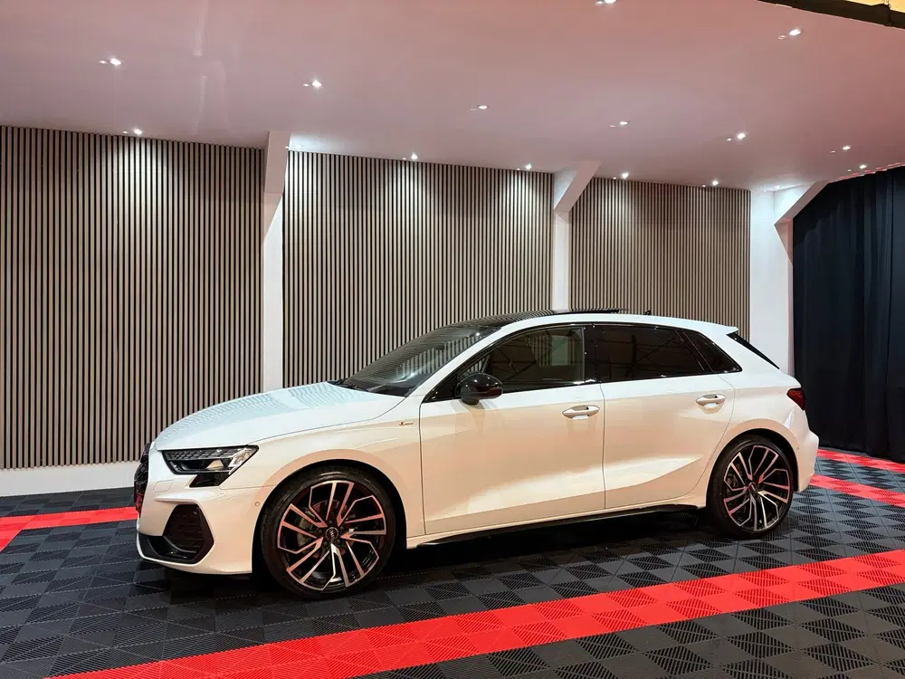 Audi A3 35 TFSI S edition 3xS-line Pano Camera Fac uit 2025, foto 14