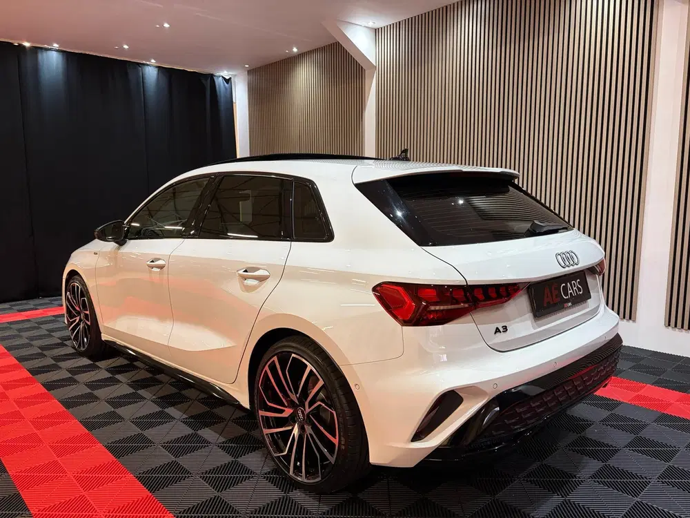 Audi A3 35 TFSI S edition 3xS-line Pano Camera Fac uit 2025, foto 18