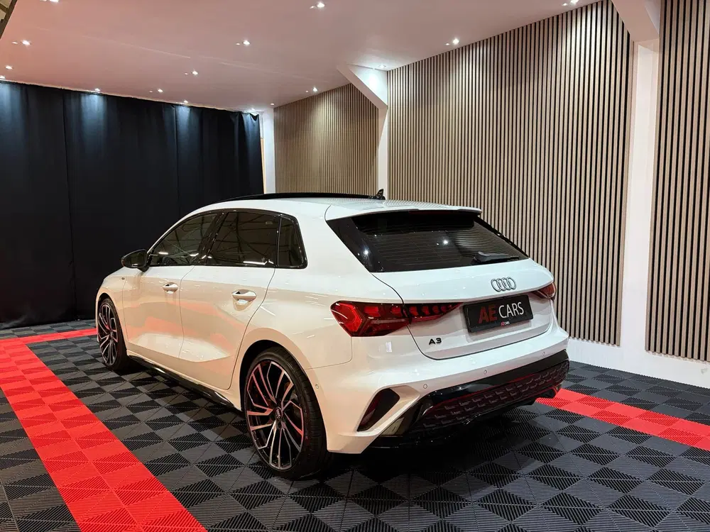 Audi A3 35 TFSI S edition 3xS-line Pano Camera Fac uit 2025, foto 19