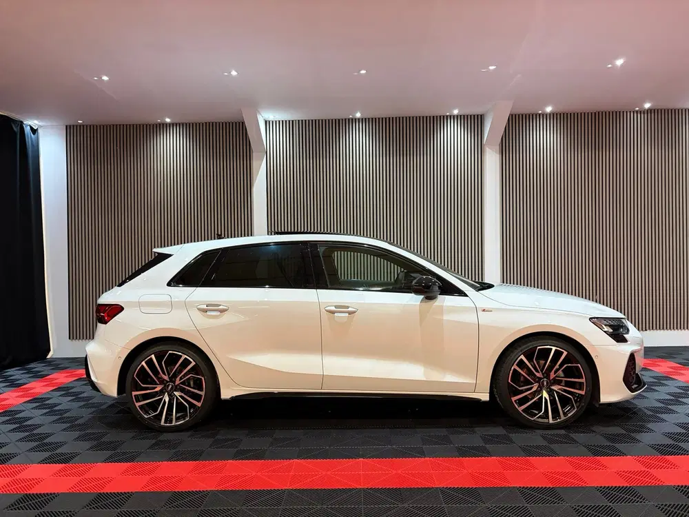Audi A3 35 TFSI S edition 3xS-line Pano Camera Fac uit 2025, foto 9