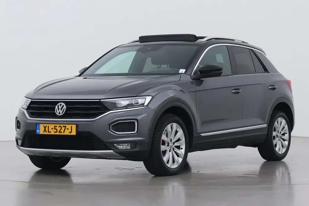 Volkswagen T-Roc 1.5 TSI Sport | Trekhaak | Panoramadak | 17 uit 2019, foto 8