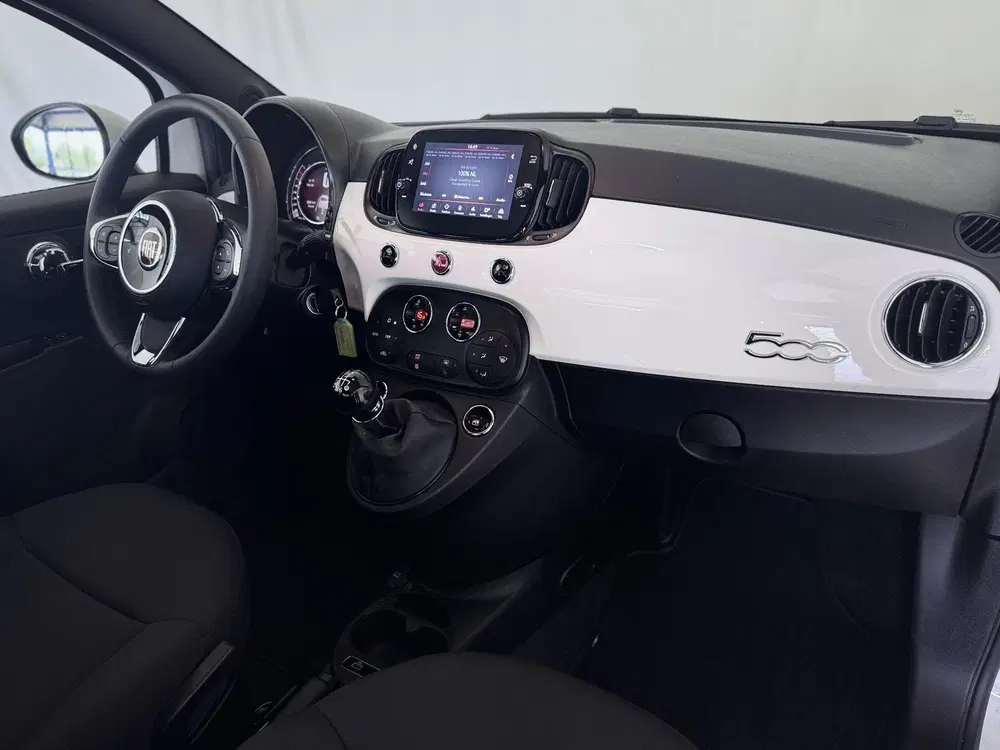 Fiat 500 1.0 Hybrid Dolcevita Apple-Android uit 2024, foto 13