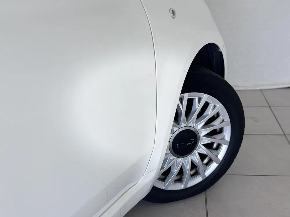 Fiat 500 1.0 Hybrid Dolcevita Apple-Android uit 2024, foto 16