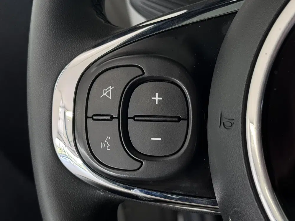 Fiat 500 1.0 Hybrid Dolcevita Apple-Android uit 2024, foto 18