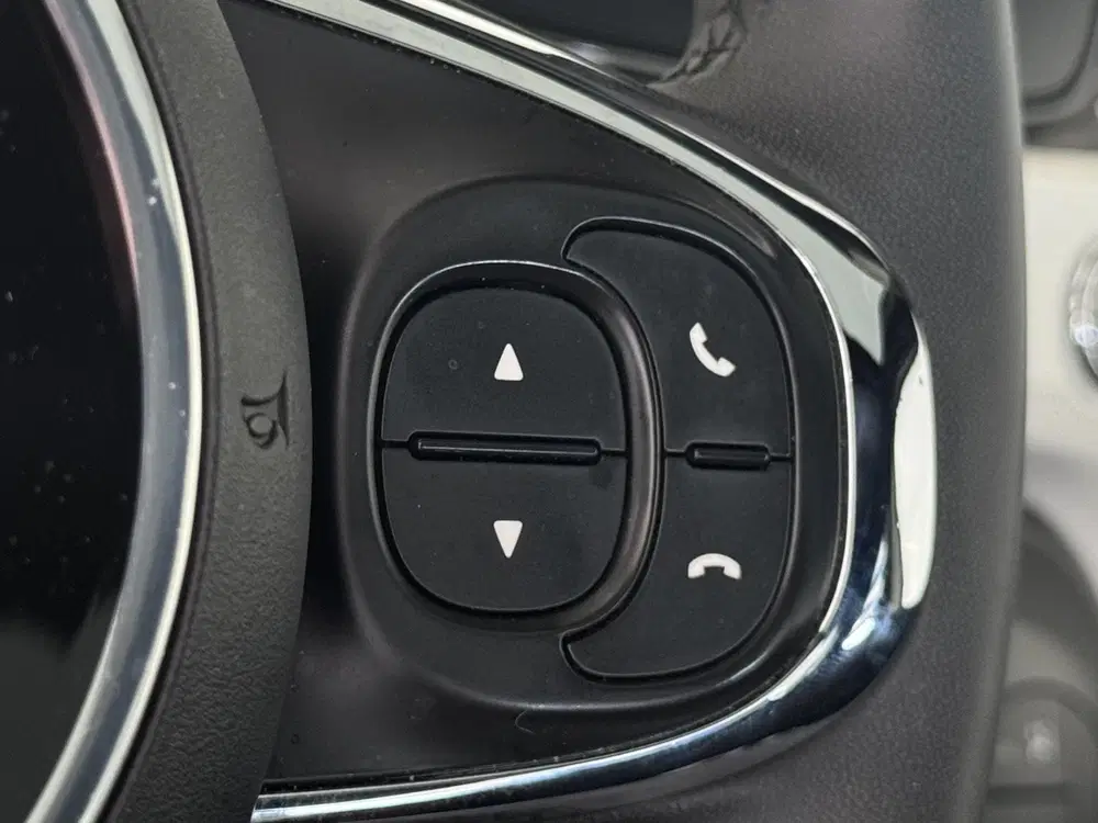 Fiat 500 1.0 Hybrid Dolcevita Apple-Android uit 2024, foto 19