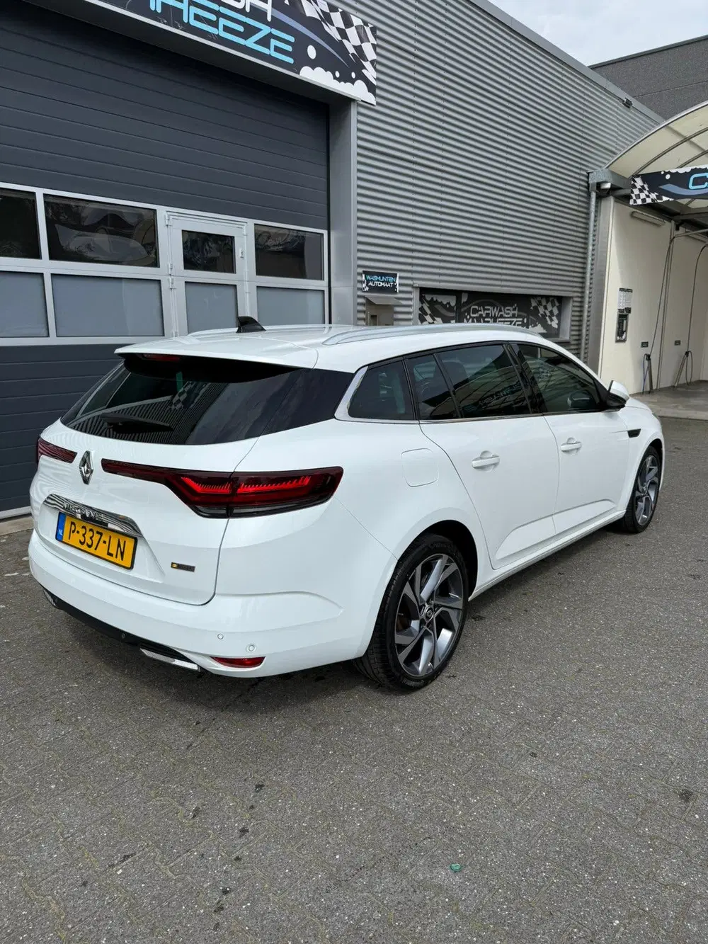 Renault Megane Mégane 1.6 E-tech Plug-in Hybrid 160pk. R. uit 2020, foto 6