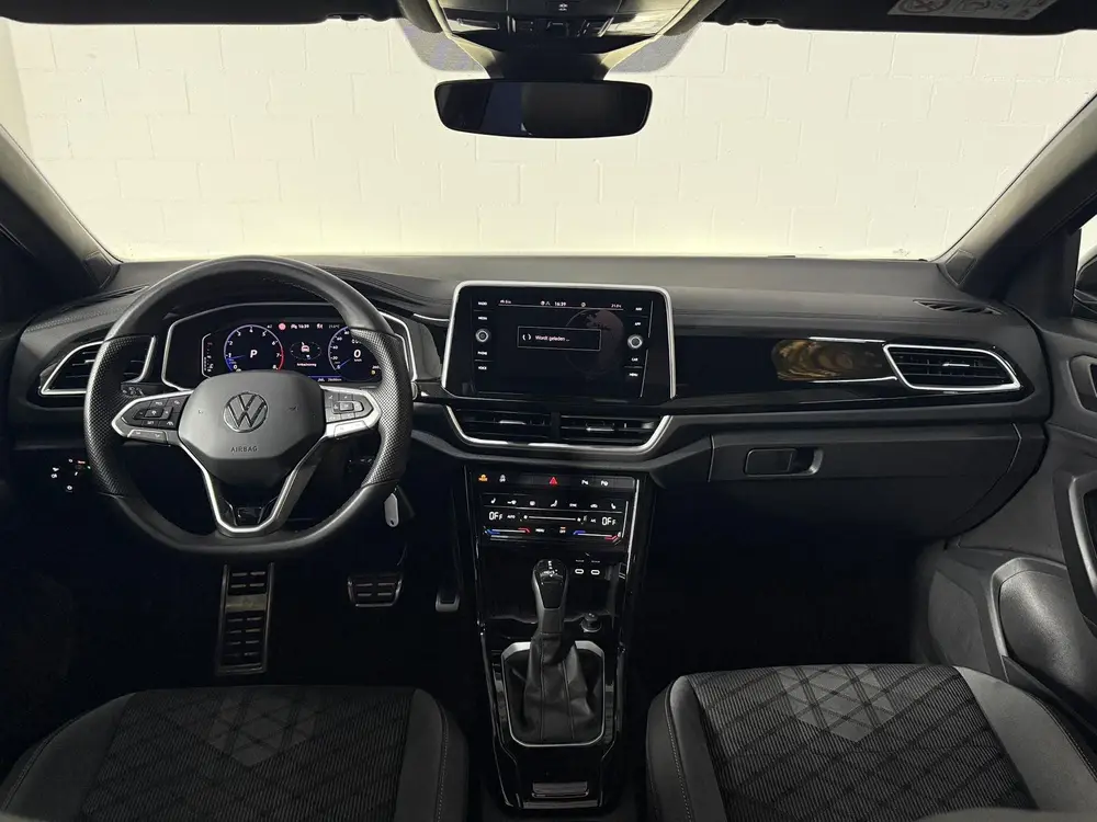 Volkswagen T-Roc 1.5 T-roc*Pano*Camera*Lage KM* uit 2025, foto 13