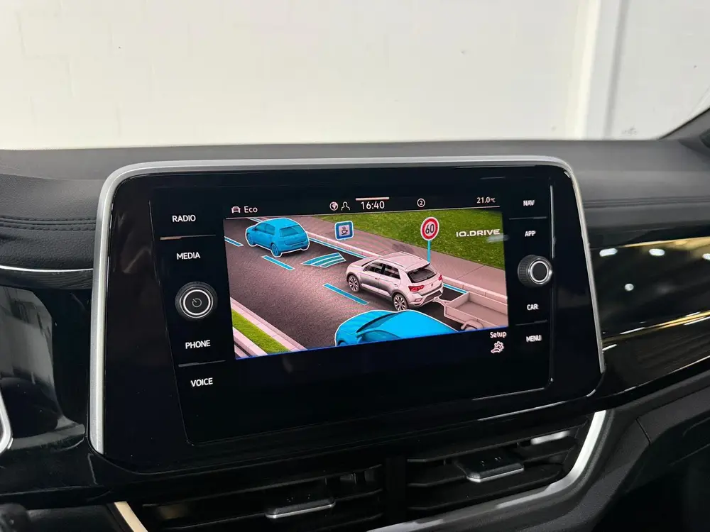 Volkswagen T-Roc 1.5 T-roc*Pano*Camera*Lage KM* uit 2025, foto 17