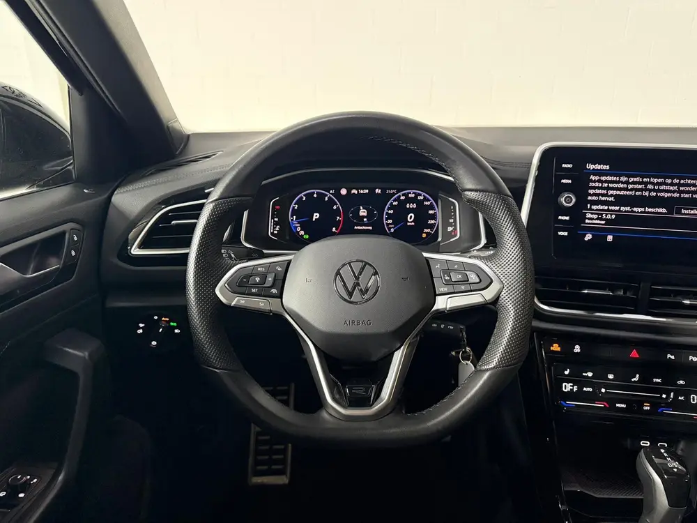 Volkswagen T-Roc 1.5 T-roc*Pano*Camera*Lage KM* uit 2025, foto 19