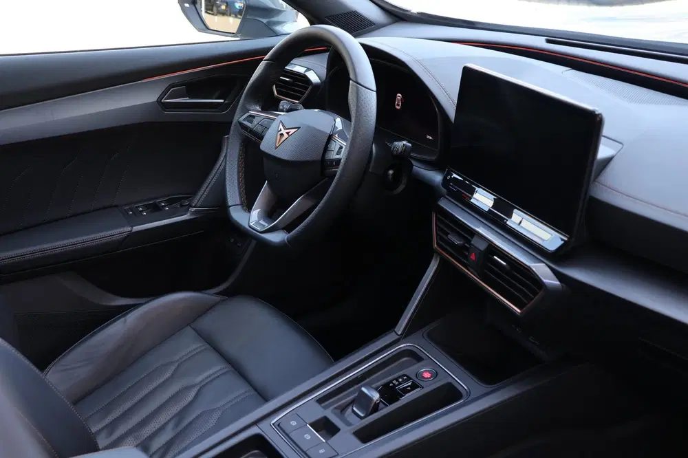 Cupra Formentor 1.4 e-Hybrid SOH 99% VZ Panoramadak 360° C uit 2023, foto 3