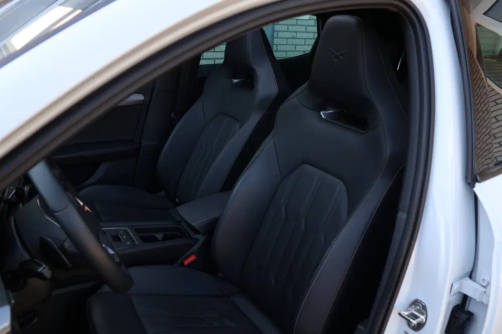 Cupra Formentor 1.4 e-Hybrid SOH 99% VZ Panoramadak 360° C uit 2023, foto 5