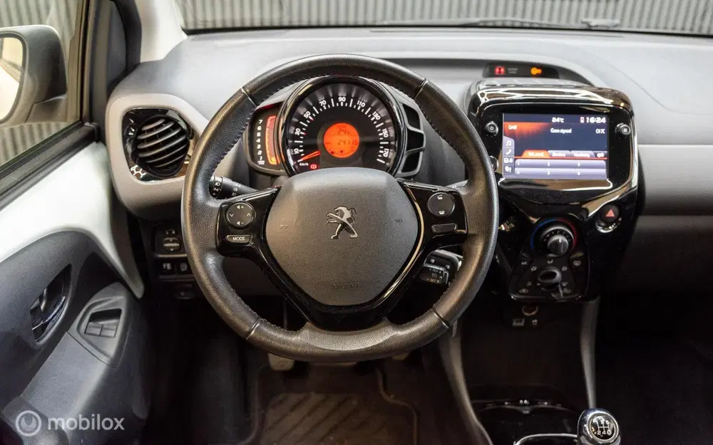 Peugeot 108 1.0 e-VTi Allure Cruise Carplay DAB+ LM Ve uit 2020, foto 11