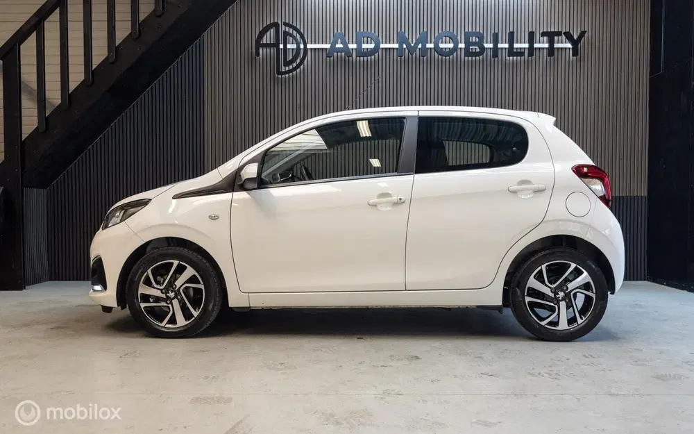 Peugeot 108 1.0 e-VTi Allure Cruise Carplay DAB+ LM Ve uit 2020, foto 5