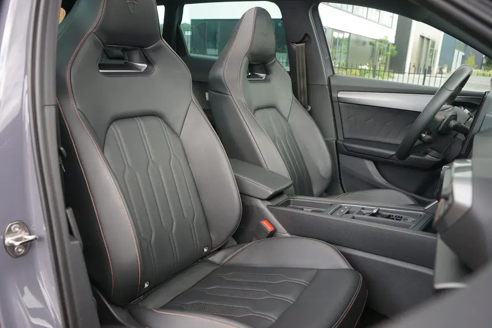 Cupra Leon Sportstourer 1.4 e-Hybrid VZ Chopper 245PK Panoda uit 2021, foto 10
