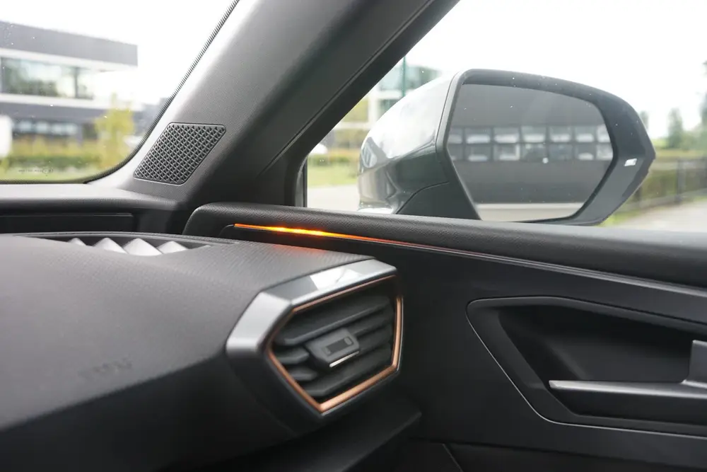 Cupra Leon Sportstourer 1.4 e-Hybrid VZ Chopper 245PK Panoda uit 2021, foto 16