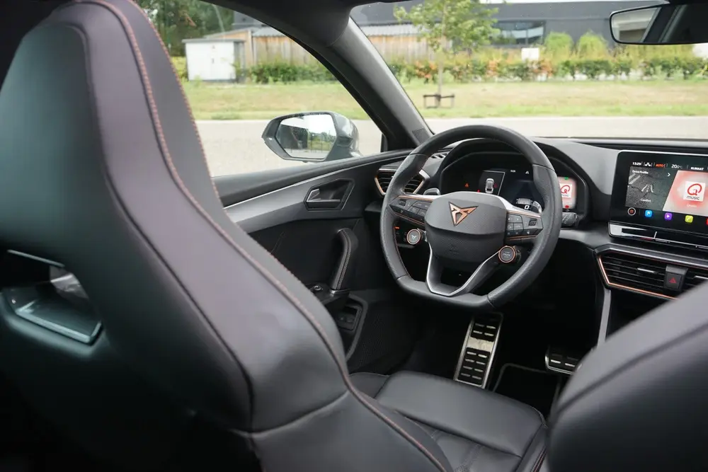 Cupra Leon Sportstourer 1.4 e-Hybrid VZ Chopper 245PK Panoda uit 2021, foto 9