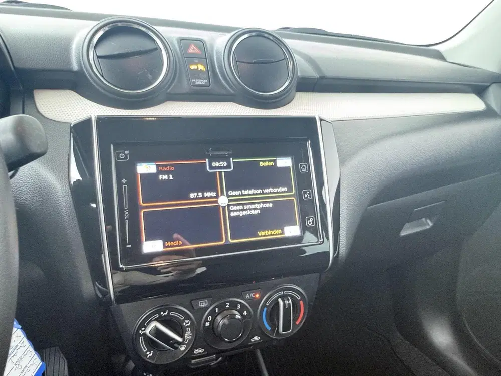 Suzuki Swift 1.2 Select Smart Hybrid uit 2024, foto 13