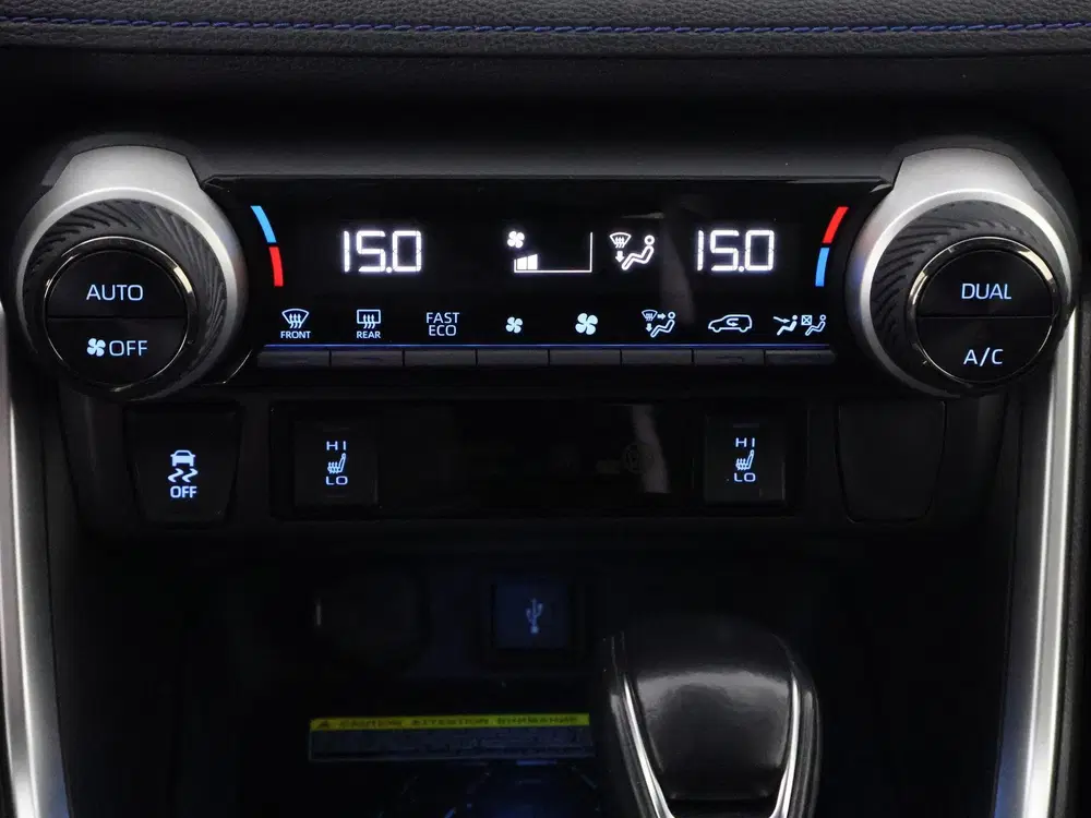 Toyota RAV 4 2.5 Hybrid AWD Bi-Tone uit 2021, foto 10