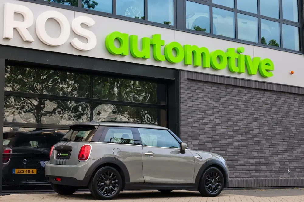 Mini 3-Deurs 1.5 One | PANO | CARPLAY | PDC | CRUISE | uit 2019, foto 2