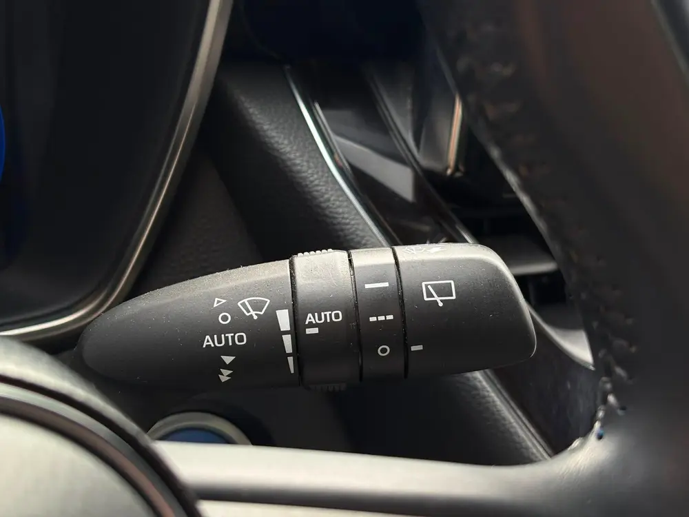 Toyota Corolla 1.8 Hybrid Two-Tone uit 2019, foto 18