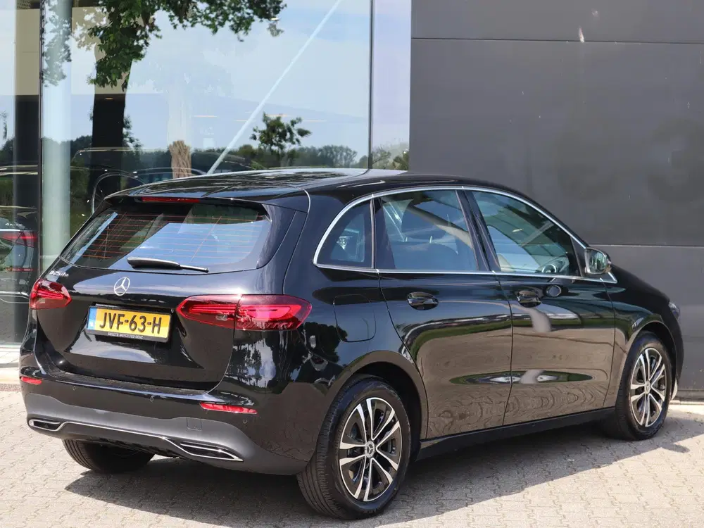 Mercedes-Benz B-Klasse 250 e Business Solution Luxury Line l uit 2026, foto 2