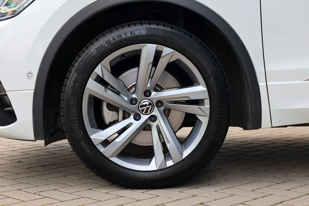 Volkswagen Tiguan 1.4 TSI eHybrid R-Line Business | BTW | PA uit 2023, foto 15