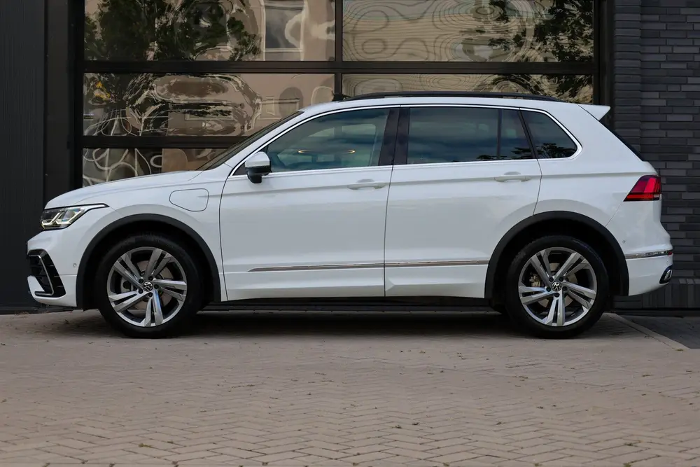 Volkswagen Tiguan 1.4 TSI eHybrid R-Line Business | BTW | PA uit 2023, foto 6