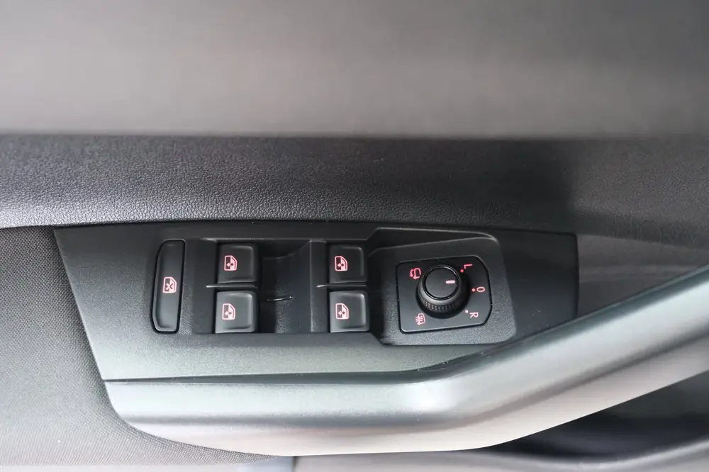 Volkswagen Polo 1.0 TSI R-Line Edition Automaat - N.A.P. Air uit 2021, foto 13