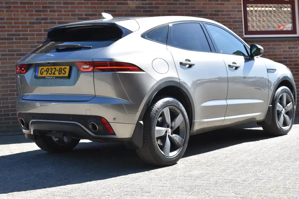 Jaguar E-Pace 2.0 D150 R-Dynamic S '19 Pano Navi Clima Cruis uit 2019, foto 3