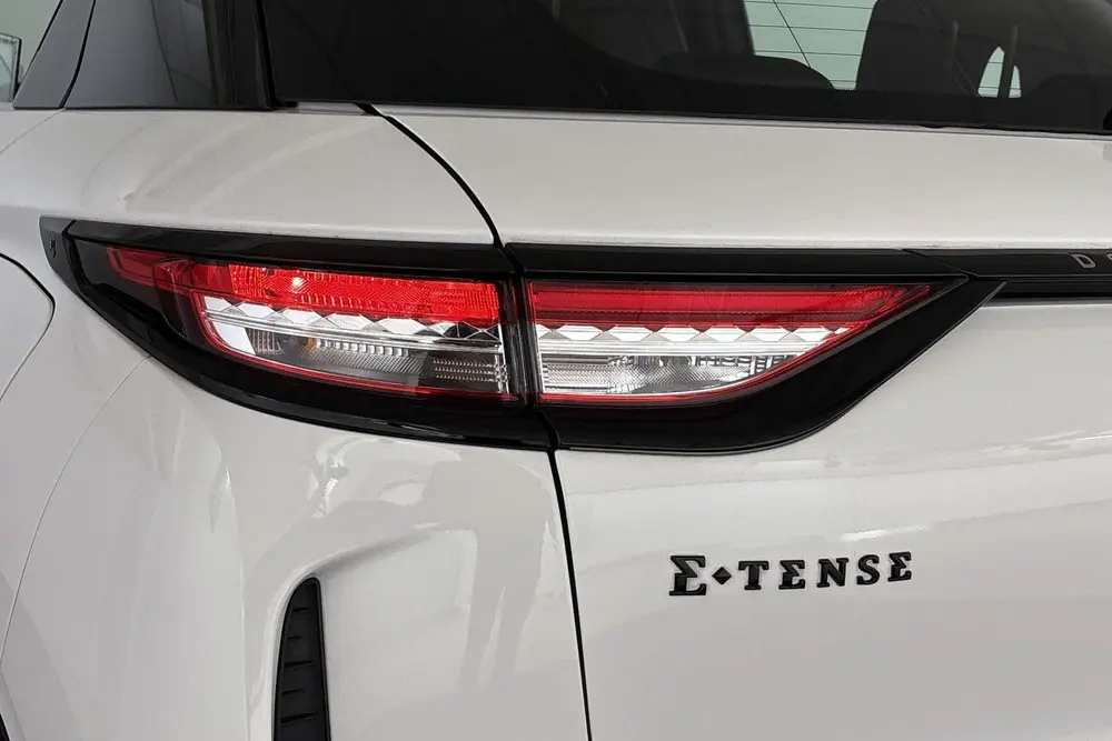 DS Automobiles DS 3 DS 3 E-Tense Performance Line 54 kWh Head uit 2023, foto 19