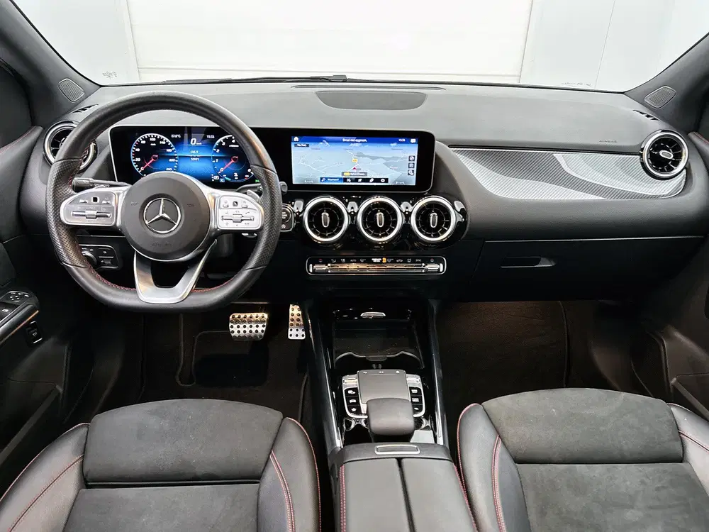 Mercedes-Benz B-Klasse 180 Business Solution AMG uit 2019, foto 4