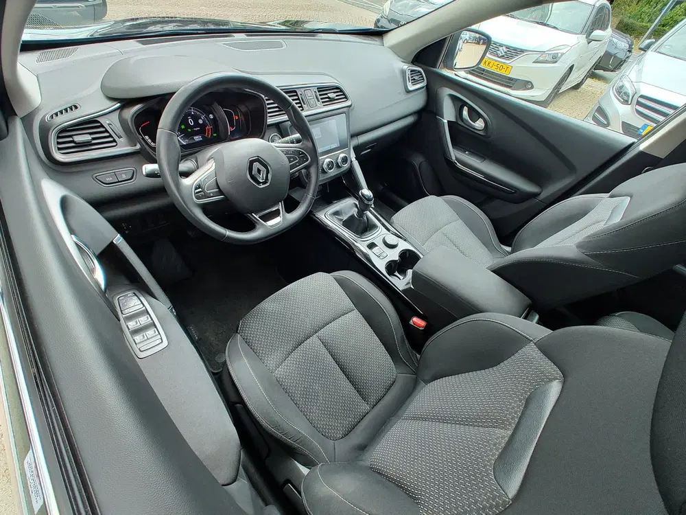Renault Kadjar 1.3 TCe INTENS Stoelverwarming uit 2021, foto 13