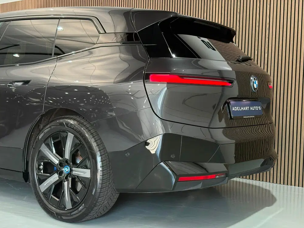 BMW iX XDrive50 Business Edition Plus 112 kWh uit 2023, foto 12