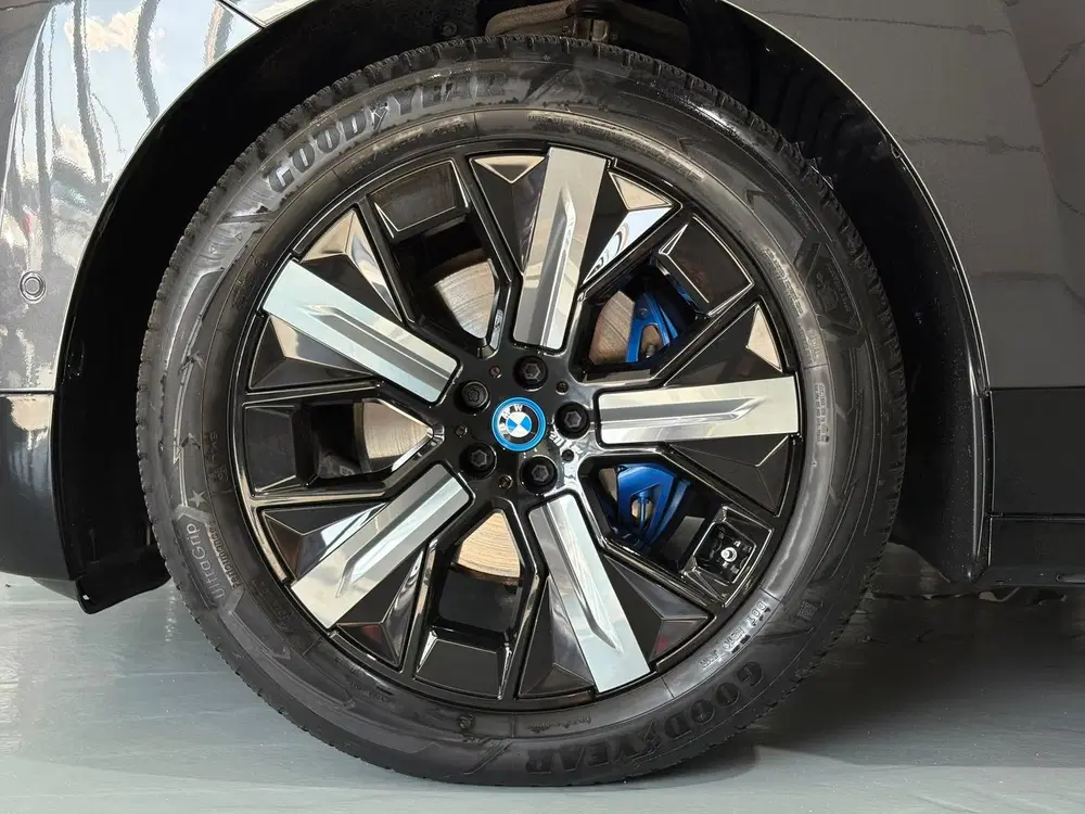 BMW iX XDrive50 Business Edition Plus 112 kWh uit 2023, foto 13
