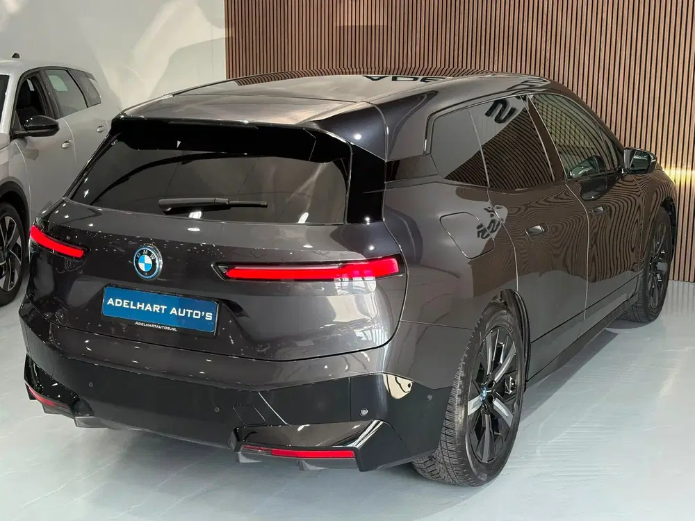 BMW iX XDrive50 Business Edition Plus 112 kWh uit 2023, foto 17