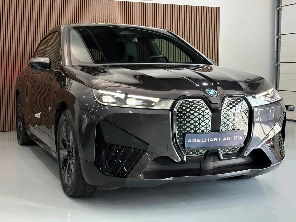 BMW iX XDrive50 Business Edition Plus 112 kWh uit 2023, foto 3