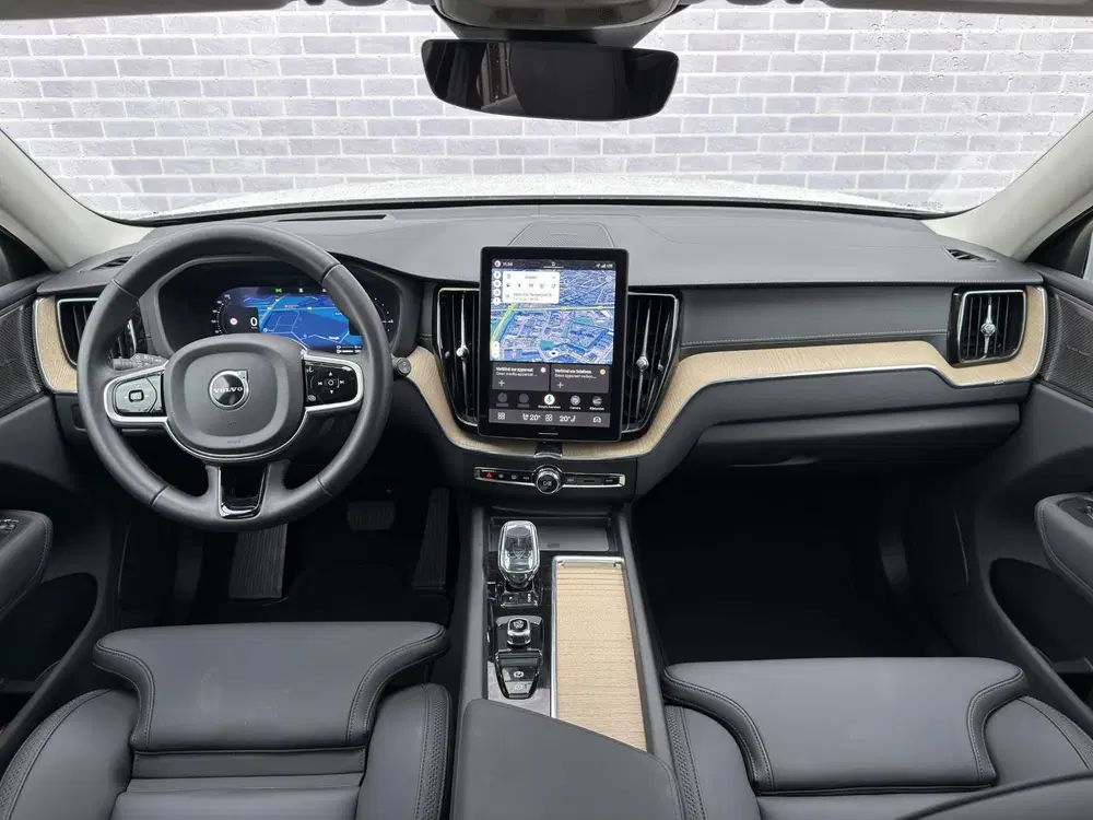 Volvo XC60 2.0 T6 Plug-in Hybrid AWD Ultra Dark uit 2026, foto 5