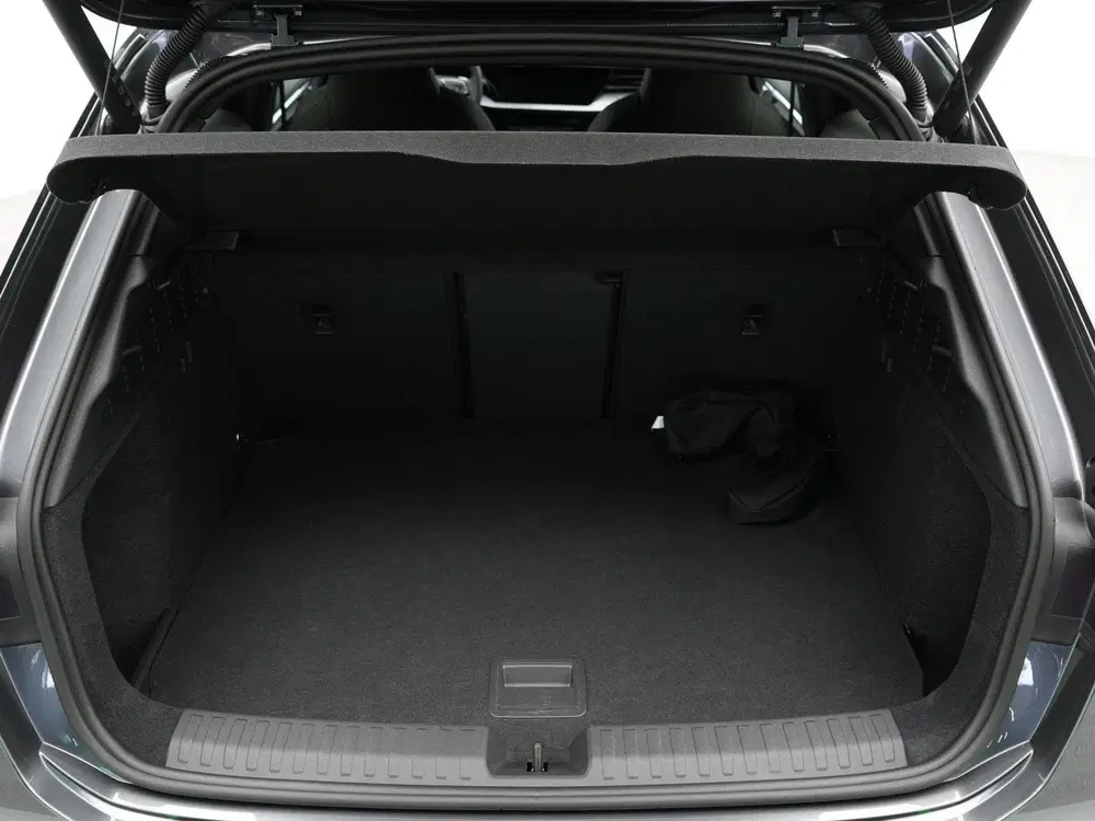 Audi A3 S-line Competion 1.5 e-hybrid 204pk uit 2025, foto 19