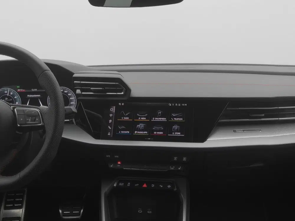 Audi A3 S-line Competion 1.5 e-hybrid 204pk uit 2025, foto 9